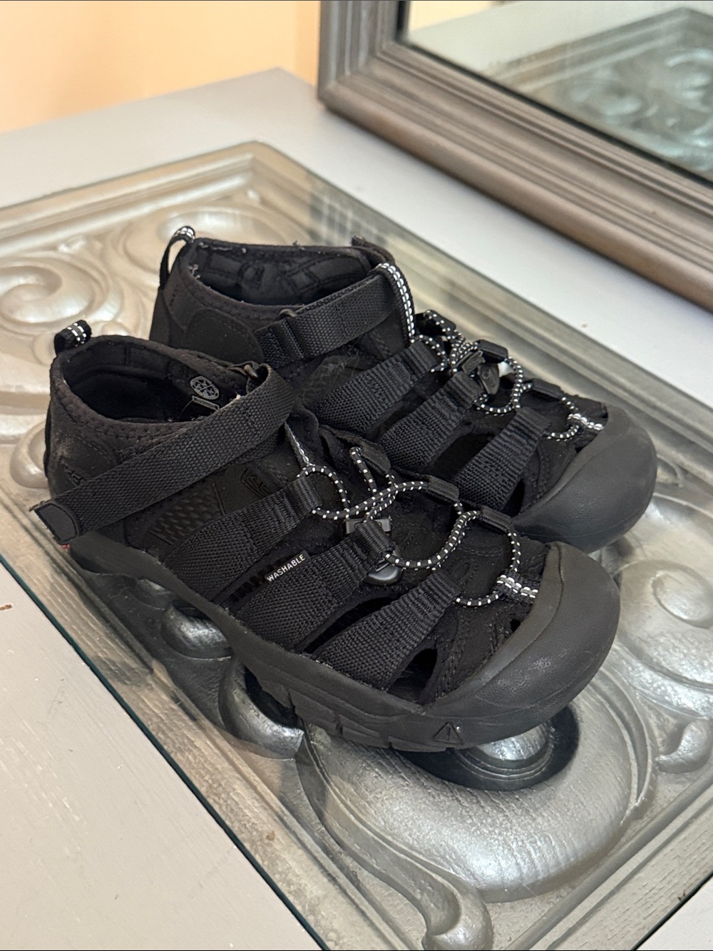 Keen 3 Kids Newport H2 Closed Toe Black Outdoor Sport Sandals